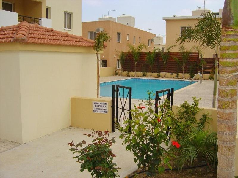 Stay Sunny Palms Apartment Oroklini Buitenkant foto